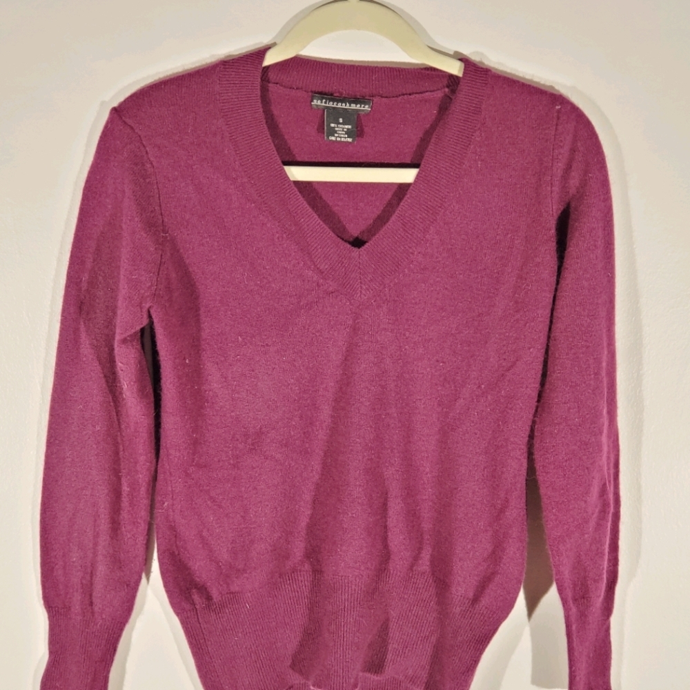 Purple cashmere v-neck sweater